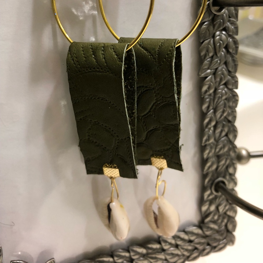 Green Leather Earrings - Picture 5 of 8
